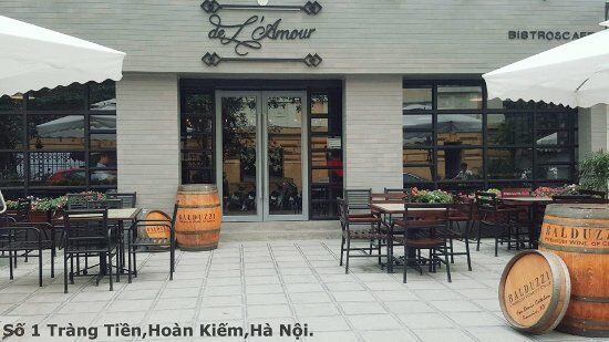 De L'amour Bistro & Cafe